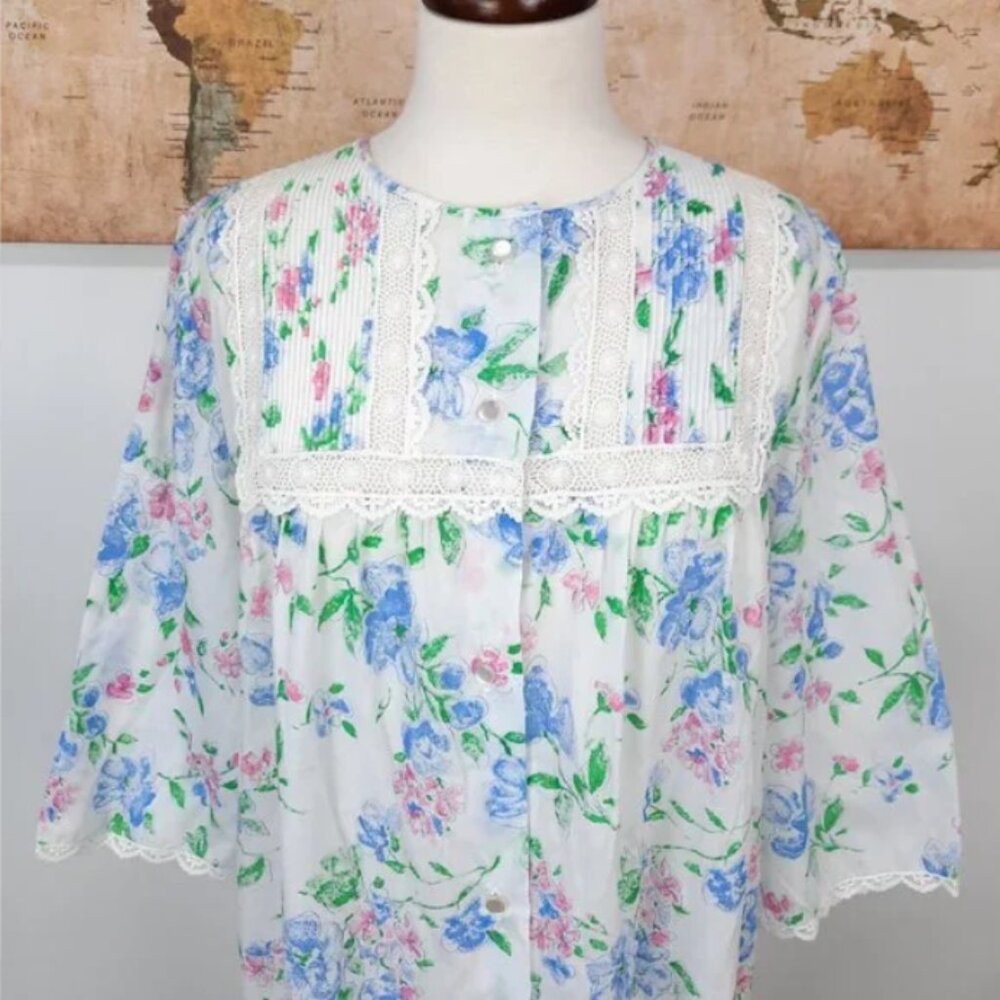 Vtg 70s floral cotton blend nightgown - Barbizon brand - Picture 2 of 11